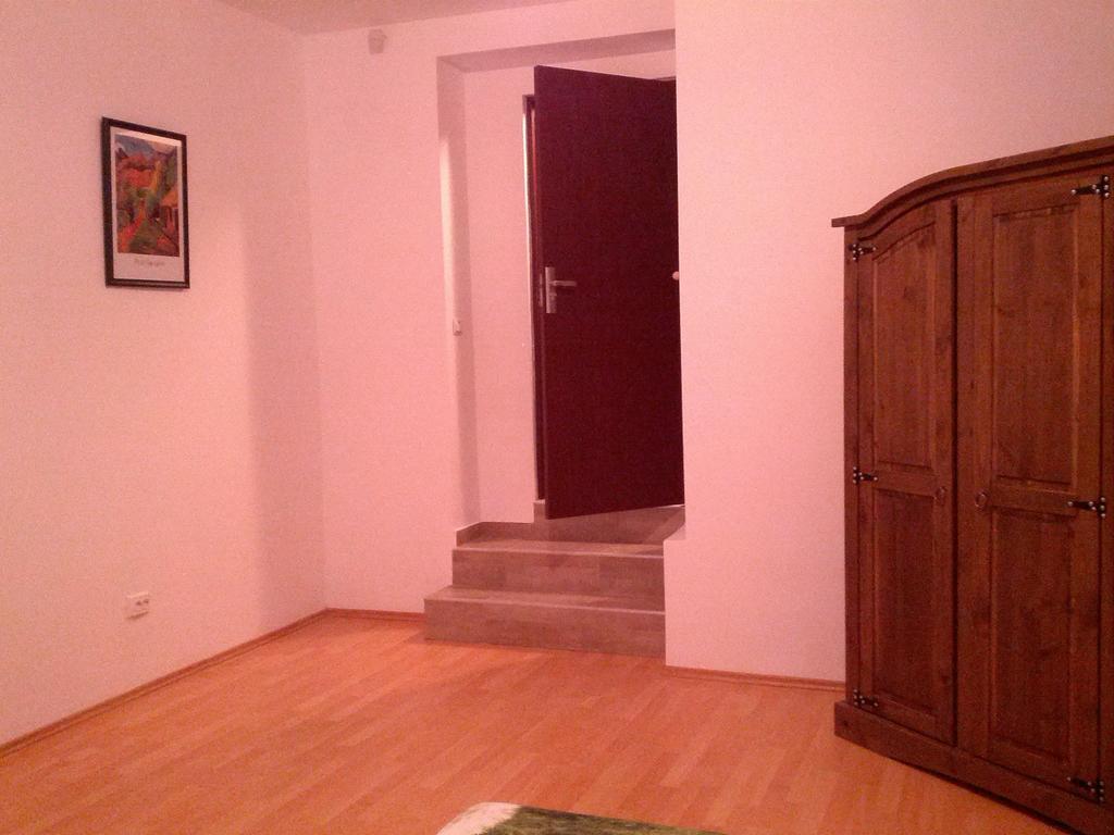 Matei Basarab Private Apartments Brasov Bagian luar foto